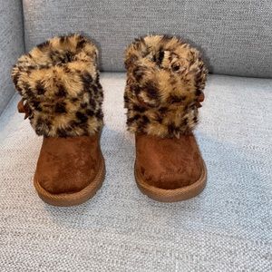 MAKALU Brown & leopard boots. Toddler 6.